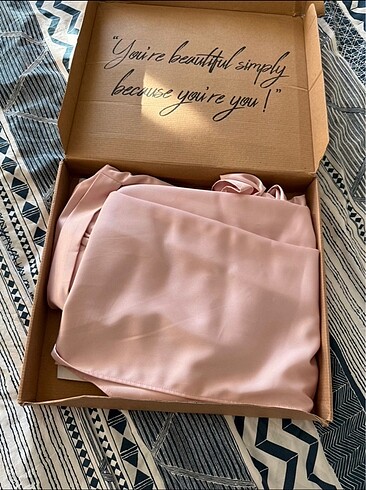 Pudra Rengi Saten Elbise - Görsel 4