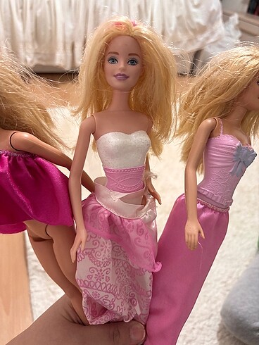 Beden 3 adet Barbie bebek