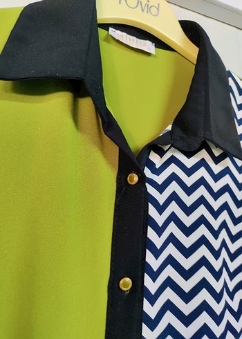 Düğmeli Yeşil ve Lacivert Desenli Kadın Tunik - Görsel 3