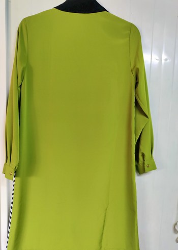 Düğmeli Yeşil ve Lacivert Desenli Kadın Tunik - Görsel 4