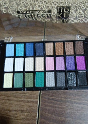 Çok Renkli Göz Farı Paleti - Görsel 3