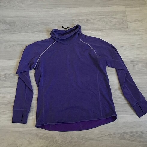 Nike sweatshirt