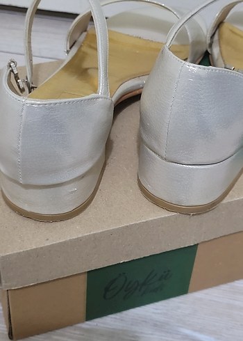 Klasik Beyaz Tokalı Topuklu cocuk Ayakkabı - Görsel 3