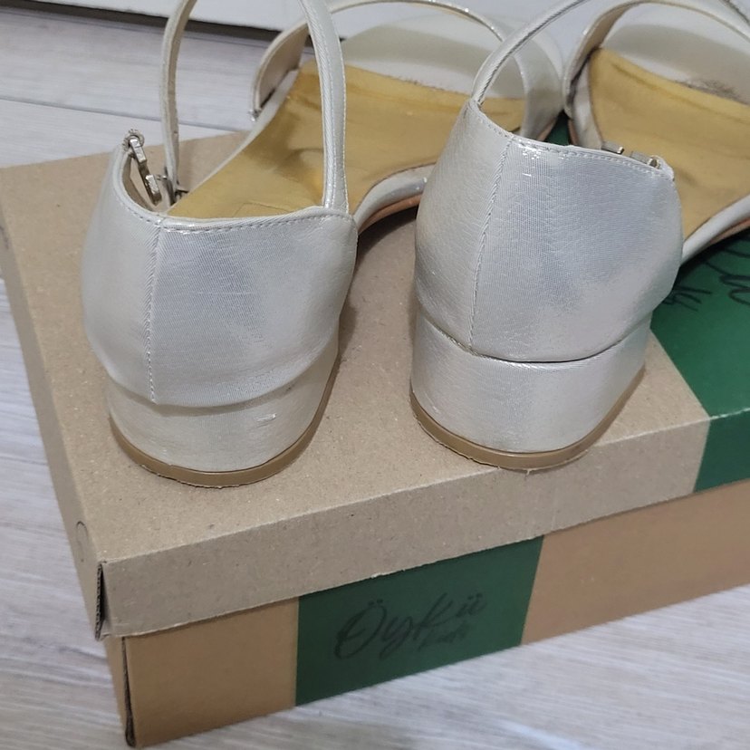 Klasik Beyaz Tokalı Topuklu cocuk Ayakkabı - Görsel 3