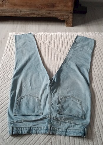 Kadın Gri Mavi Yırtık Bol Kesim Denim Jean - Görsel 4