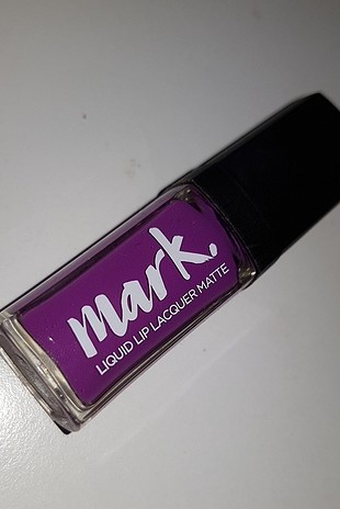 Avon Avon Mark Matte Lipstick