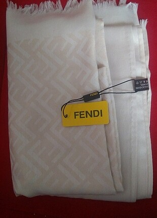 Fendi şal
