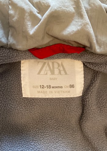 Düğmeli Kapüşonlu Erkek Çocuk Kırmızı Mont - Görsel 3