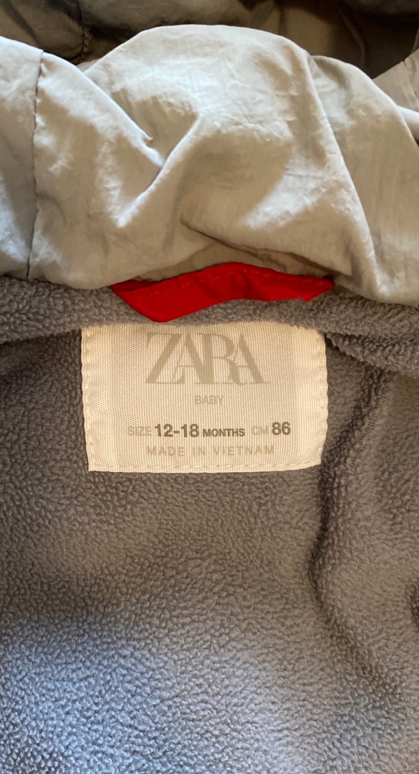 Düğmeli Kapüşonlu Erkek Çocuk Kırmızı Mont - Görsel 3