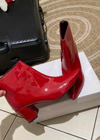 Kırmızı Rugan Topuklu Kadın Bot - Görsel 5