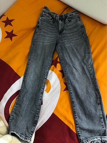 xs Beden mavi mom jean