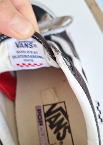Vans Kadın Siyah Beyaz Bağcıklı Spor Ayakkabı