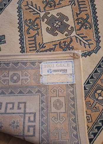 Bej İşlemeli Klasik Halı - Görsel 3