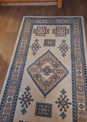 Bej İşlemeli Klasik Halı - Görsel 2