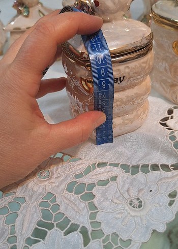 Bej Renkli Çiçek Detaylı Vazo - Görsel 7