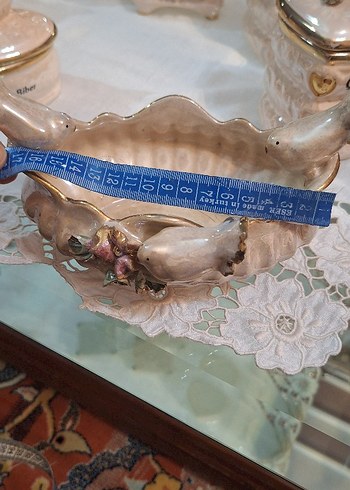 Bej Renkli Çiçek Detaylı Vazo - Görsel 8