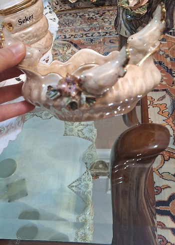 Bej Renkli Çiçek Detaylı Vazo - Görsel 10