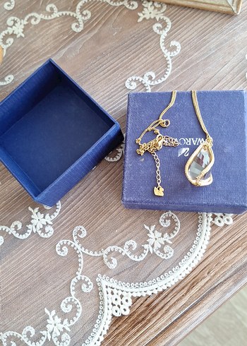 swarovski Altın Renkli Mini Zincir Detaylı Kadın Kolye