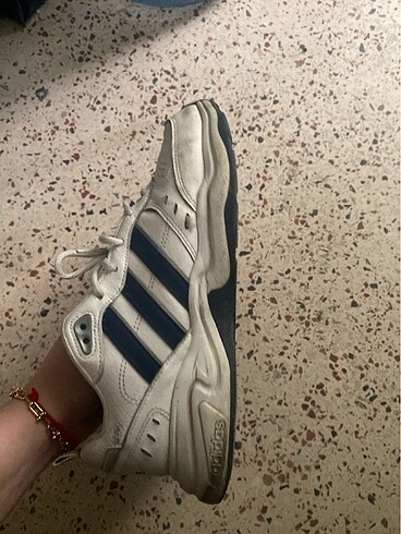 43 Beden beyaz Renk Adidas