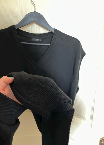 Trendyol & Milla Siyah V Yaka Unisex Süveter