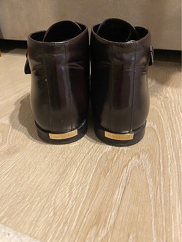38 Beden Burberry bot