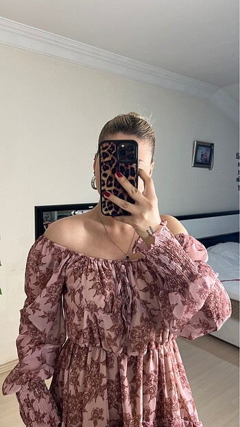 Zara Elbise