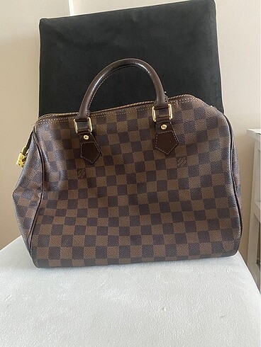 Louis vuitton speedy model