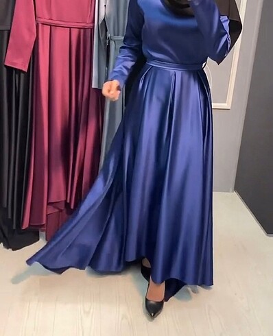 Saks Mavisi Tesettür Abiye