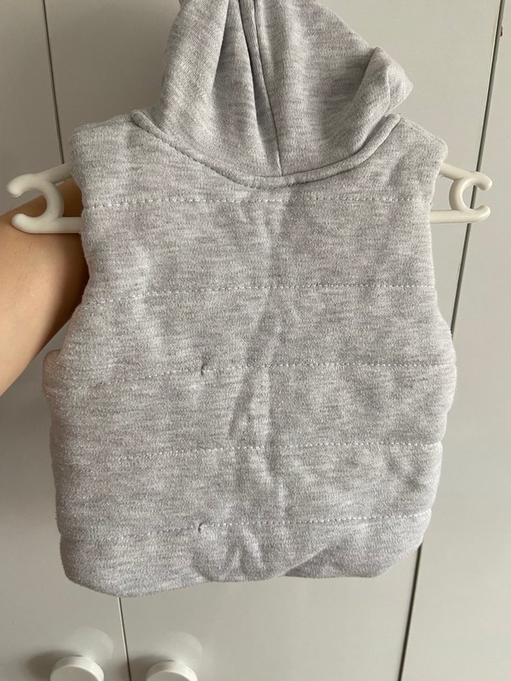 Kız Çocuk Gri Nakışlı Triko Yelek - Görsel 2