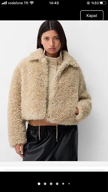 Bershka Mont