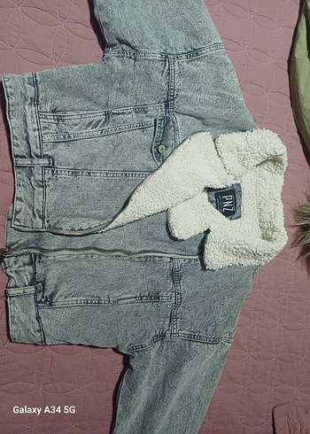 Gri Kısa Kadın Kot Ceket Peluş Detaylı - Görsel 4