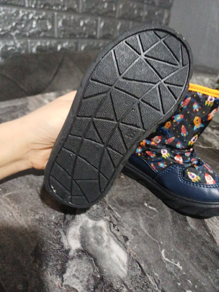 Çocuk Renkli Baskılı Cırt Cırtlı Bot - Görsel 2