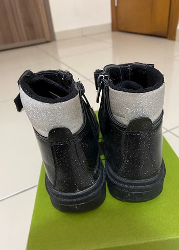 Siyah Kız Çocuk Punk Tarzı Botlar - Görsel 2