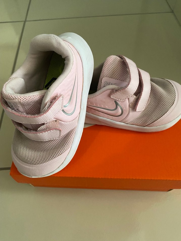 Nike Kız Çocuk Pudra Pembe Cırt Cırtlı Spor Ayakkabı - Görsel 2