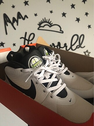 37.5 Beden beyaz Renk Nike spor ayakkabı