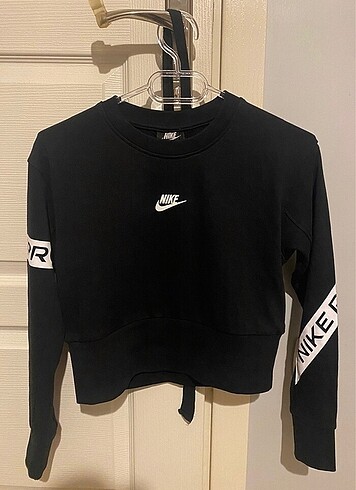 Nike sweatshirt