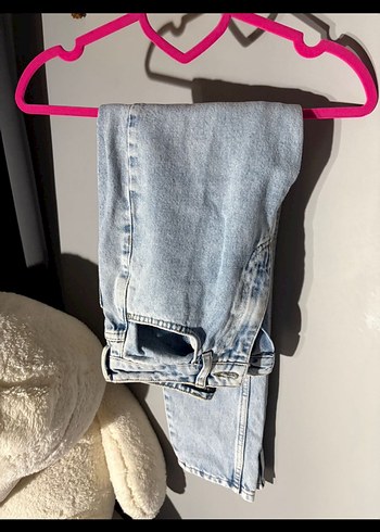 MİLLA JEAN