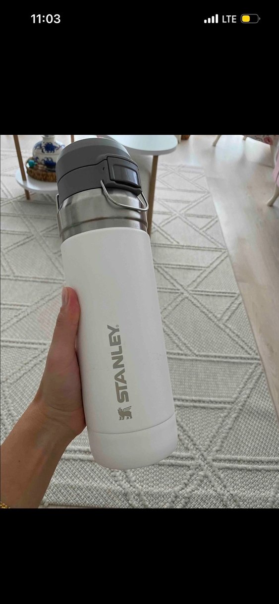 Stanley Quick-Flip 0.7L Beyaz Outdoor Matara - Görsel 2