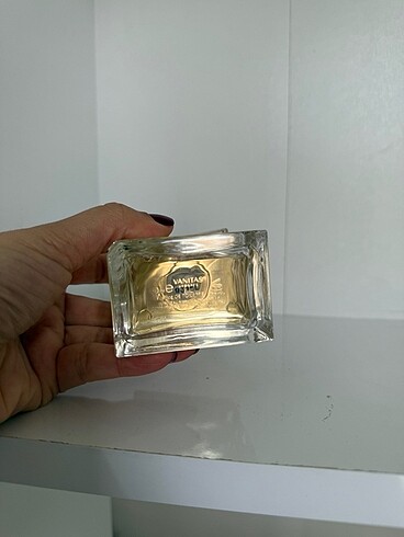 Versace Versace vanitas