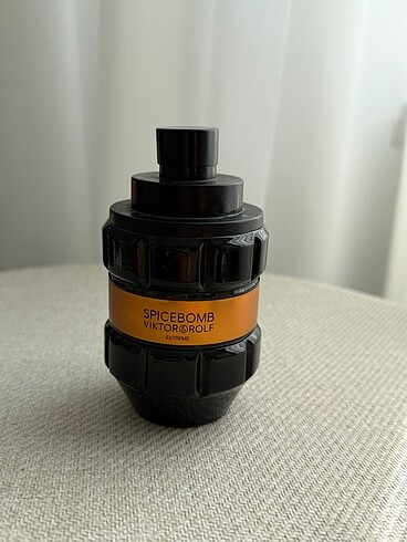Viktor rolf spicebomb