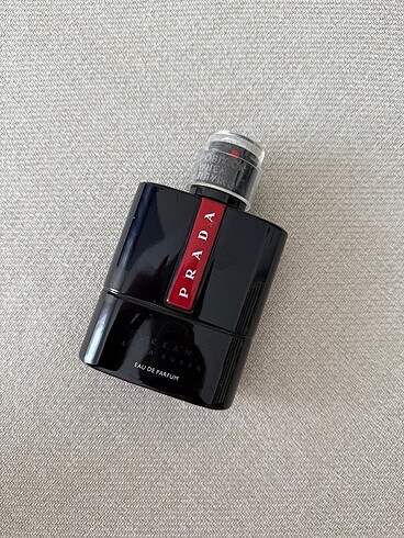 Prada ocean luna rossa