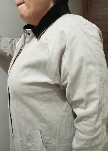 Bej Kadın Uzun Düğmeli Kaban - Görsel 2