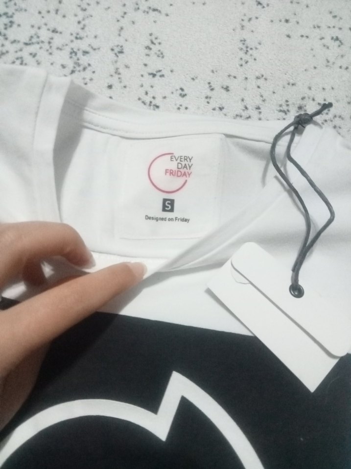 Beyaz Baskılı  Tişört - Görsel 3