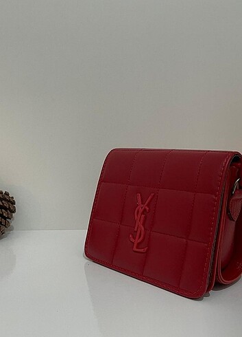 Yves Saint Laurent Kareli model çanta 