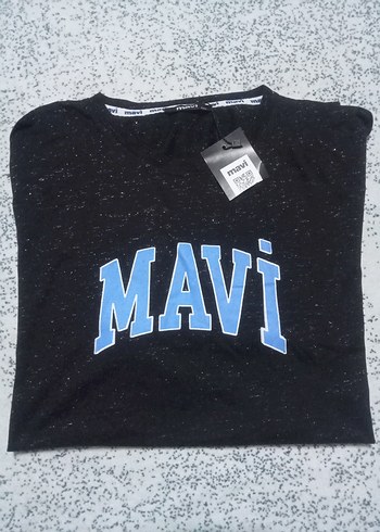 Mavi Baskılı Siyah Tişört