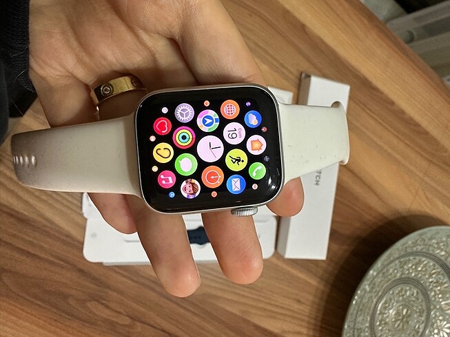  Beden Apple Watch SE 40mm gümüş kasa