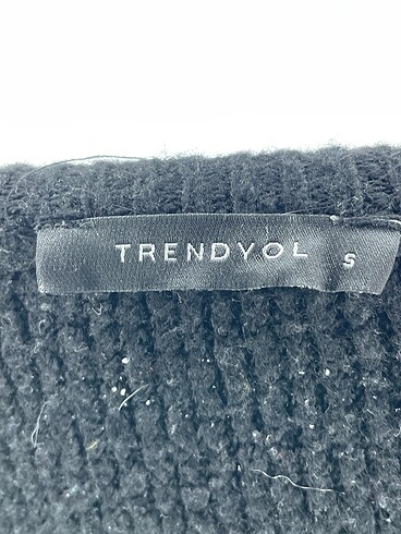 s Beden siyah Renk Trendyol & Milla Kazak / Triko %70 İndirimli.