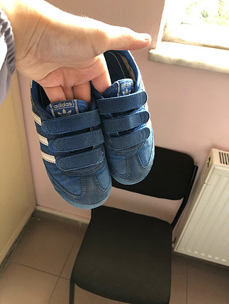 28 Beden Orjinal erkek çocuk Adidas ayakkabısı 