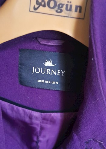 Mor Düğmeli Kadın Kaban - Görsel 4