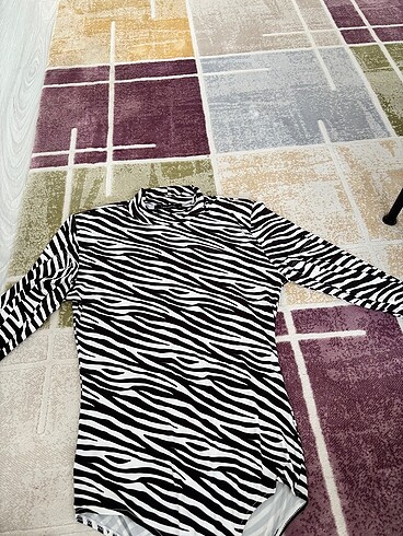 zebra desenli bluz
